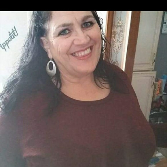 Meet your Posher, Pamela - Picture 1 of 1